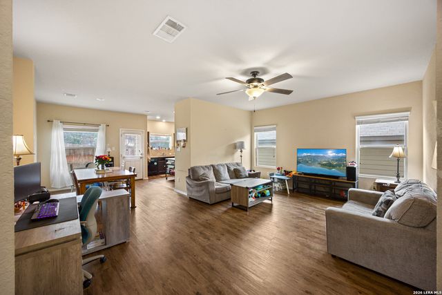 1918 Marbach Woods, San Antonio, TX 78245