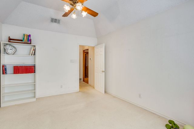 2006 Lake Country Drive, Arlington, TX 76012
