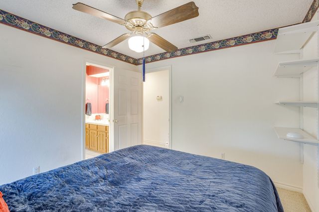 2006 Lake Country Drive, Arlington, TX 76012