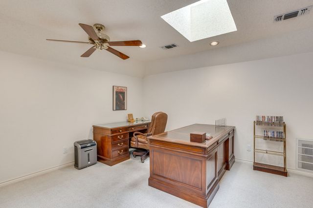 2006 Lake Country Drive, Arlington, TX 76012