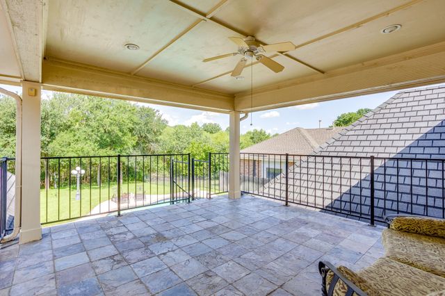 2006 Lake Country Drive, Arlington, TX 76012