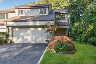 11 Willada Lane, Glen Cove, NY 11542