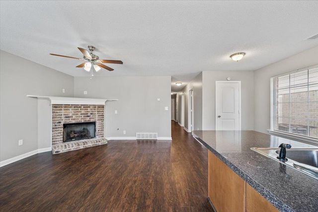 10225 STERLING RIDGE DR, Cordova, TN 38018