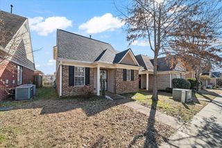 10225 STERLING RIDGE DR, Cordova, TN 38018