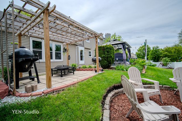 1713 Chestnut Hill Road, Plainfield, IL 60586