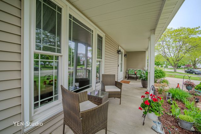 1713 Chestnut Hill Road, Plainfield, IL 60586