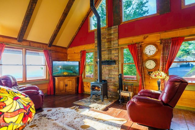 1300 Timberwood Drive, Marble, NC 28905