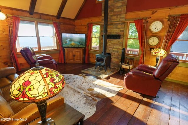 1300 Timberwood Drive, Marble, NC 28905