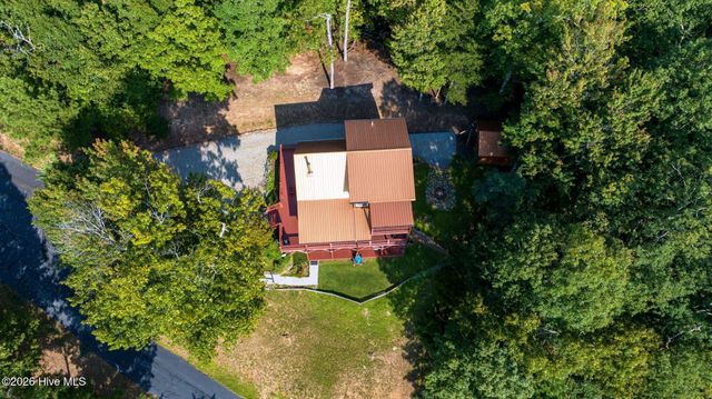 1300 Timberwood Drive, Marble, NC 28905