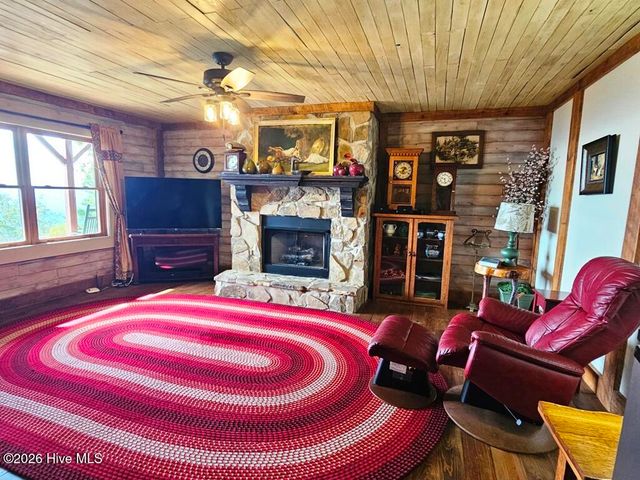 1300 Timberwood Drive, Marble, NC 28905