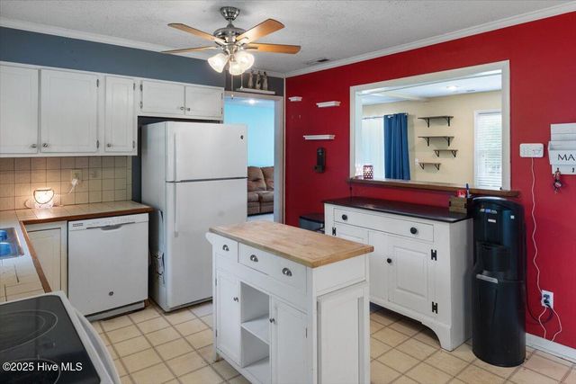 6803 Murrayville Road, Wilmington, NC 28411