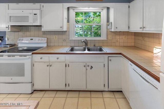 6803 Murrayville Road, Wilmington, NC 28411