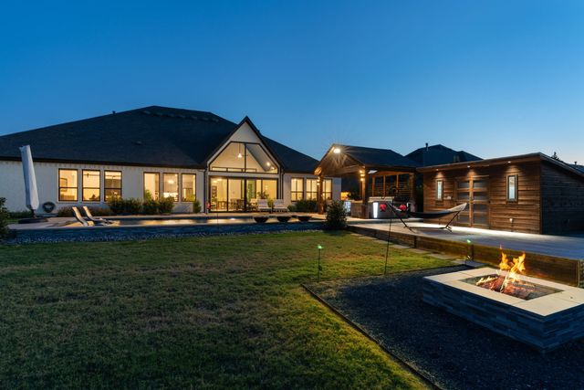 11508 Hickory Falls Drive, Argyle, TX 76226
