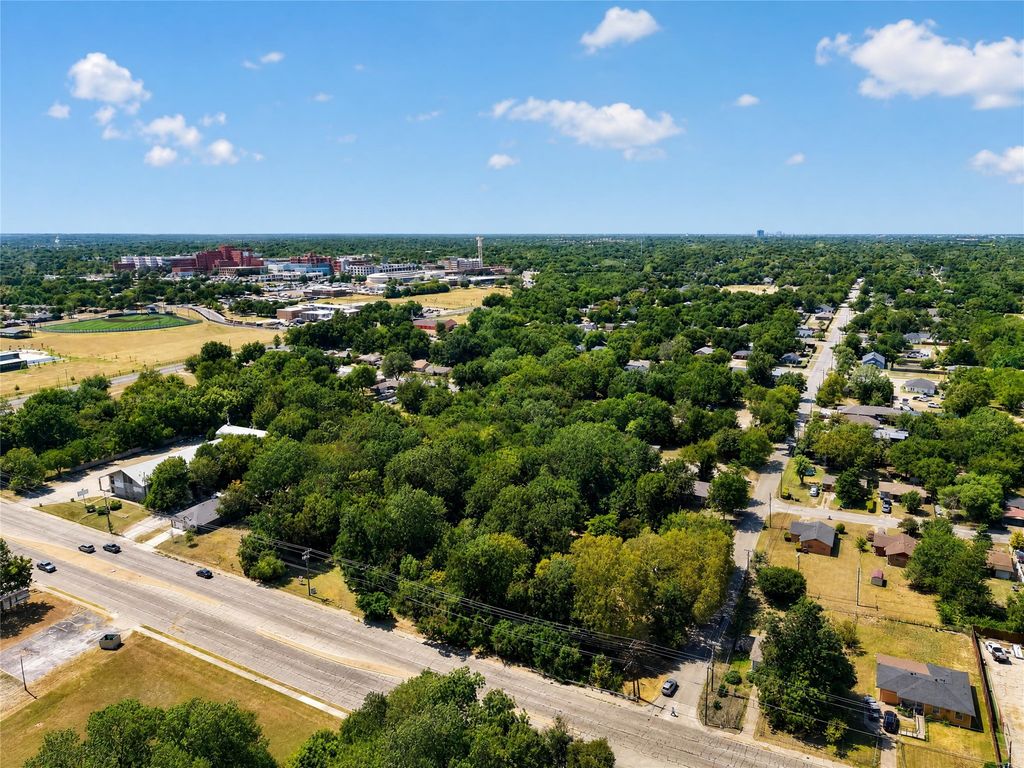 2633 E Ledbetter Drive, Dallas, TX 75216