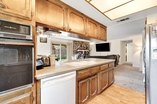 231 W Paul, Fresno, CA 93704