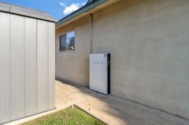 231 W Paul, Fresno, CA 93704