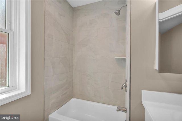 530 BERGEN ST, Gloucester City, NJ 08030