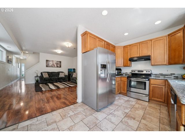 13546 Se STEELE St, Portland, OR 97236