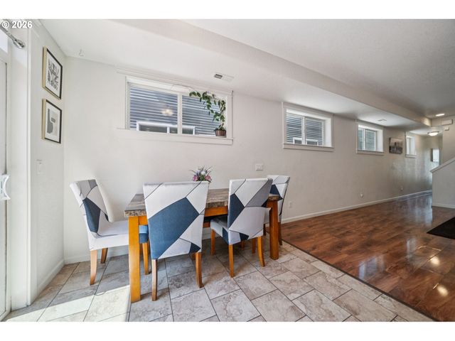 13546 Se STEELE St, Portland, OR 97236