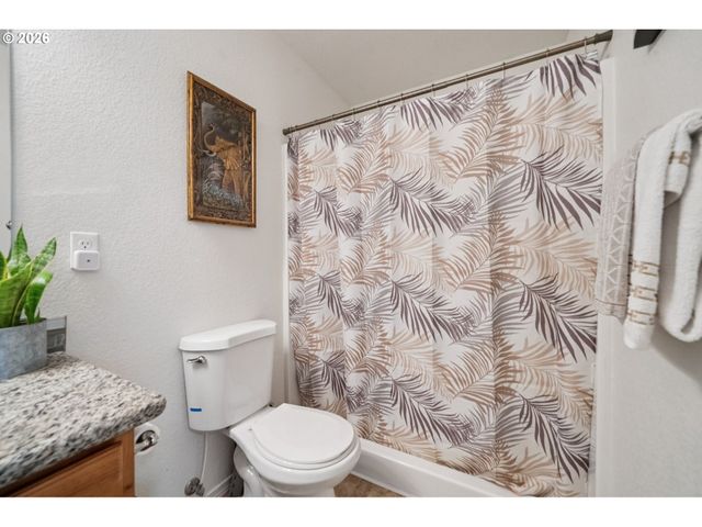 13546 Se STEELE St, Portland, OR 97236
