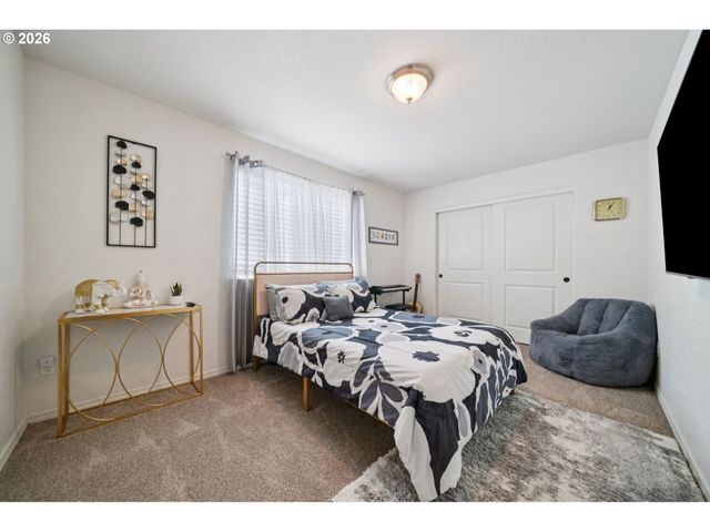 13546 Se STEELE St, Portland, OR 97236
