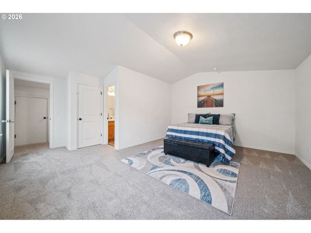 13546 Se STEELE St, Portland, OR 97236
