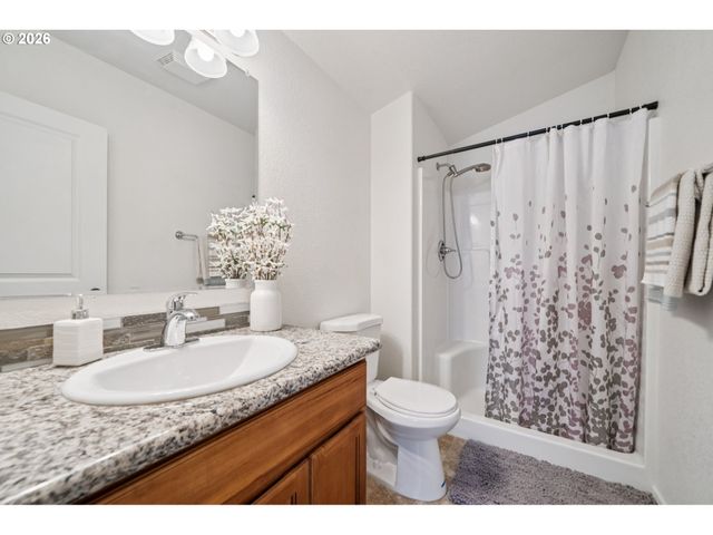 13546 Se STEELE St, Portland, OR 97236