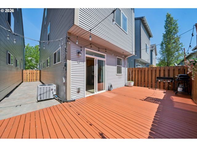 13546 Se STEELE St, Portland, OR 97236