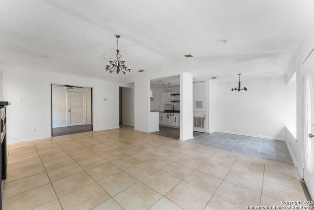 9611 Simplicity Dr, San Antonio, TX 78245