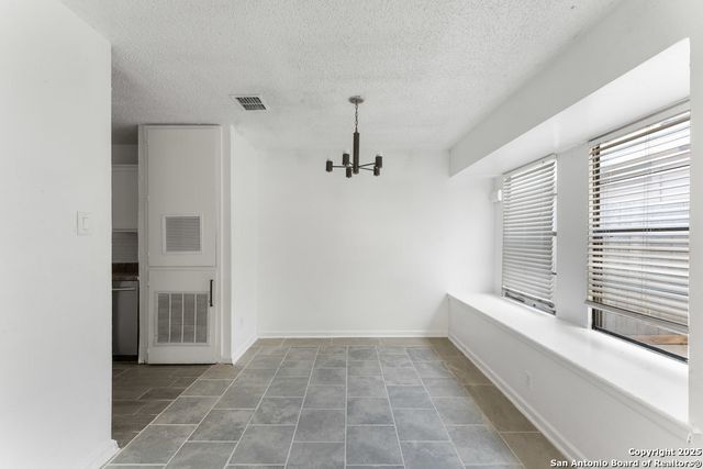 9611 Simplicity Dr, San Antonio, TX 78245