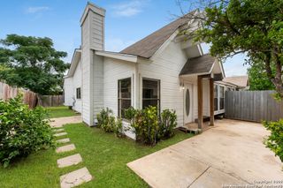 9611 Simplicity Dr, San Antonio, TX 78245