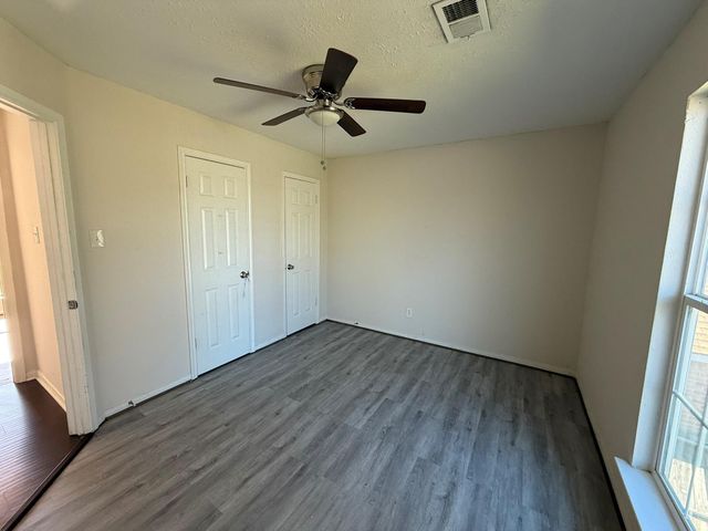 12915 Crystal Cove Drive, Houston, TX 77044