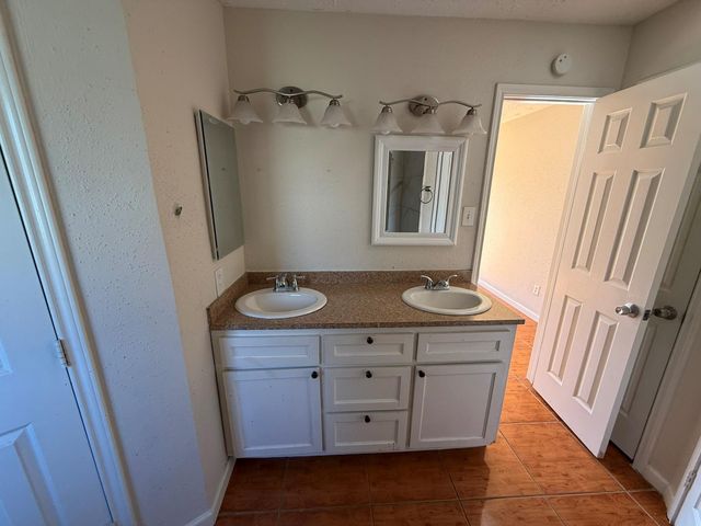 12915 Crystal Cove Drive, Houston, TX 77044