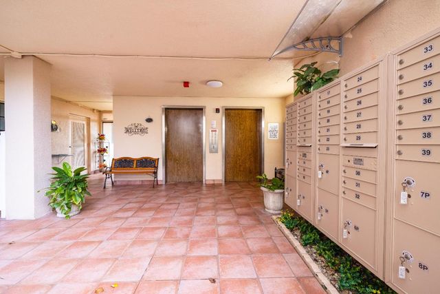 7076 Huntington Lane 802, Delray Beach, FL 33446