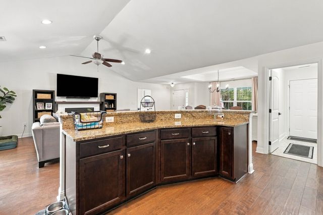 416 South Oaks Dr., Conway, SC 29527