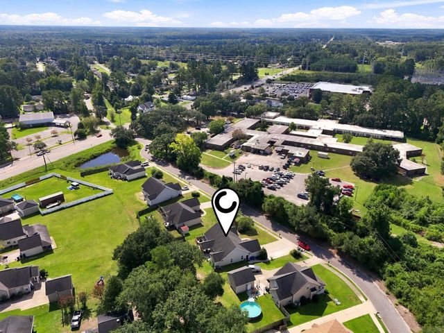 416 South Oaks Dr., Conway, SC 29527