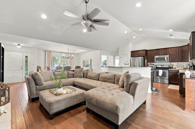 416 South Oaks Dr., Conway, SC 29527