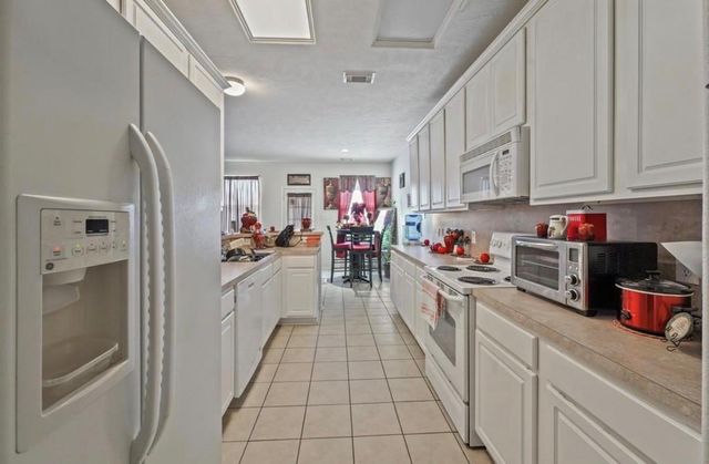 13134 Peppergate Lane, Houston, TX 77044