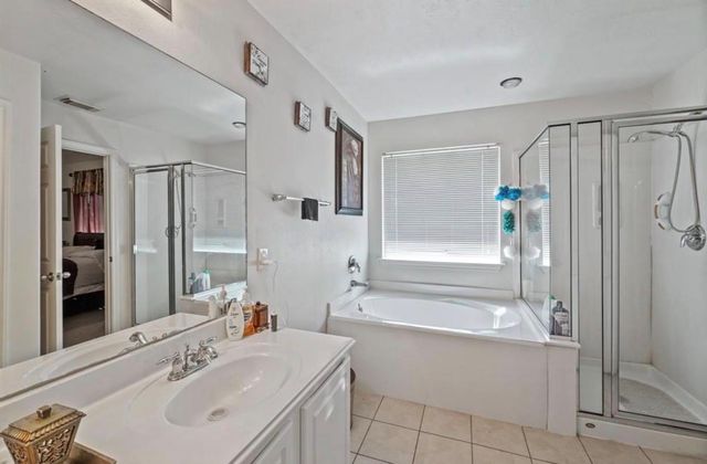 13134 Peppergate Lane, Houston, TX 77044