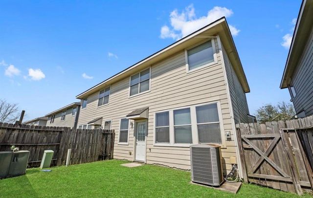 13134 Peppergate Lane, Houston, TX 77044