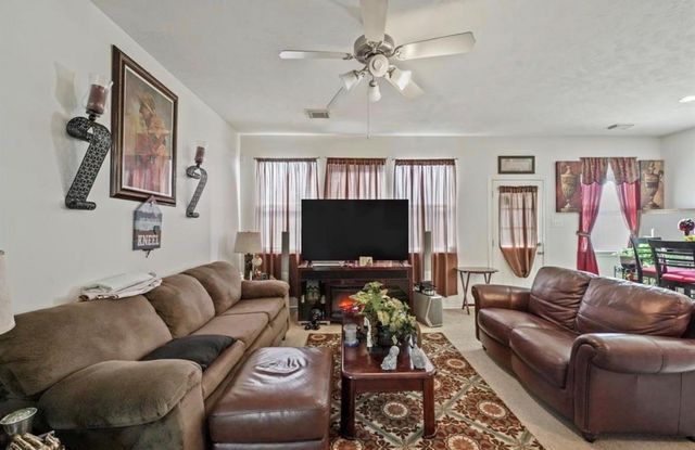 13134 Peppergate Lane, Houston, TX 77044