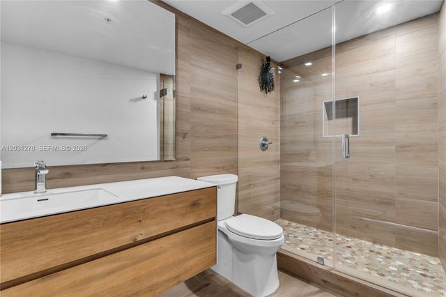 1750 N Bayshore Drive 4414, Miami, FL 33132