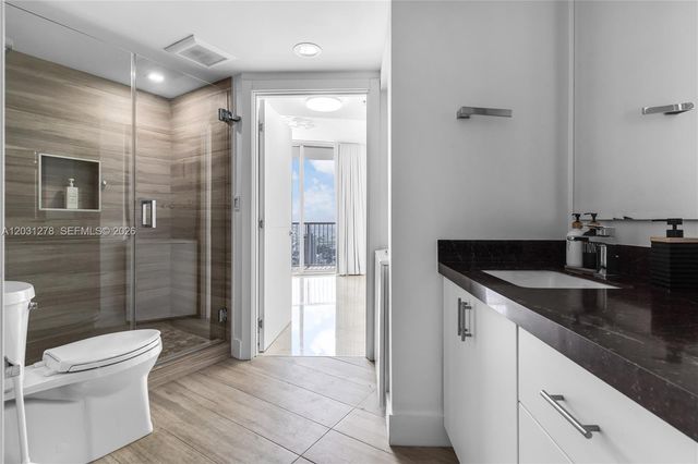 1750 N Bayshore Drive 4414, Miami, FL 33132