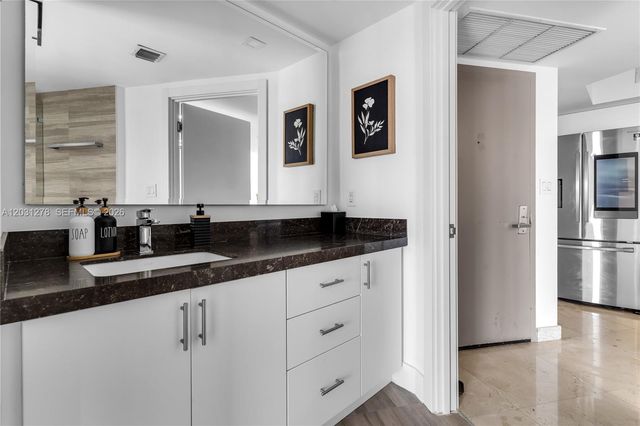 1750 N Bayshore Drive 4414, Miami, FL 33132