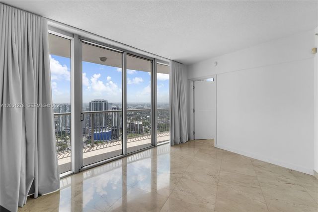 1750 N Bayshore Drive 4414, Miami, FL 33132