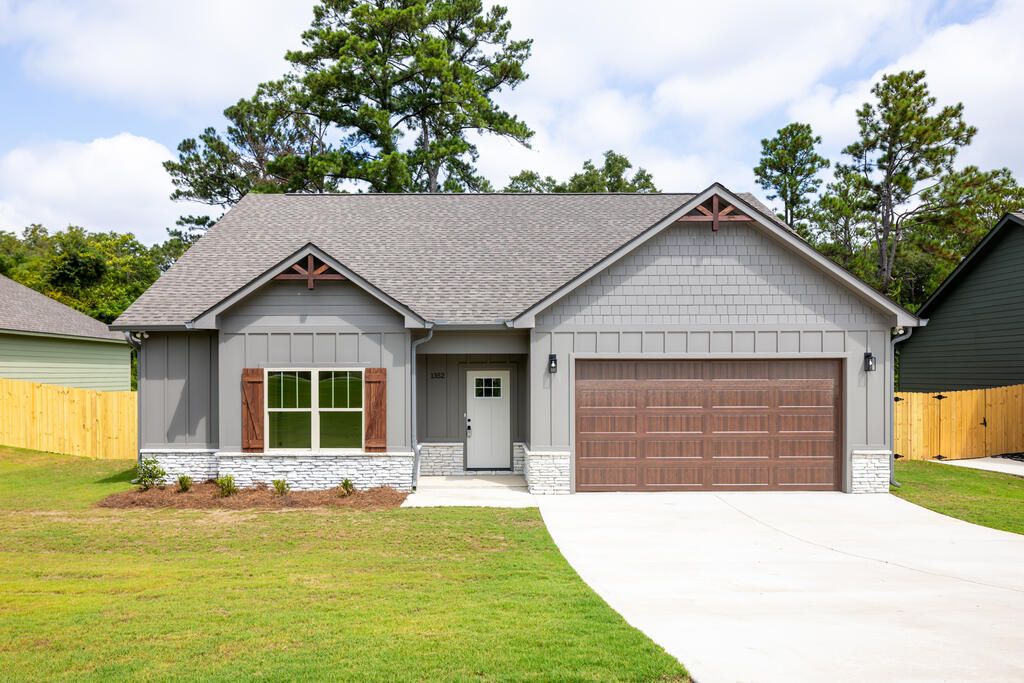 1352 Lee Road 0219, Phenix City, AL 36870