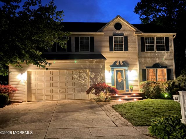 315 Blossom Circle, Egg Harbor Twp, NJ 08234