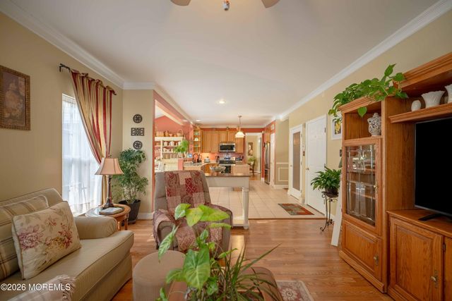 315 Blossom Circle, Egg Harbor Twp, NJ 08234