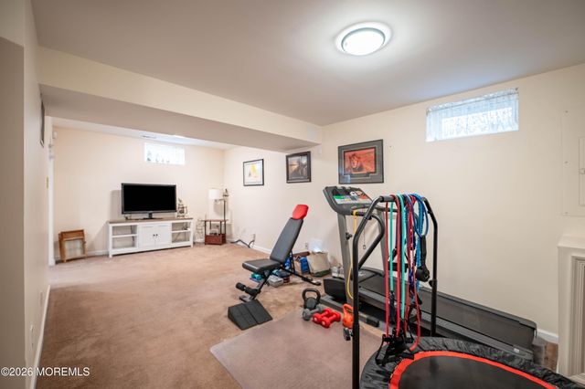 315 Blossom Circle, Egg Harbor Twp, NJ 08234