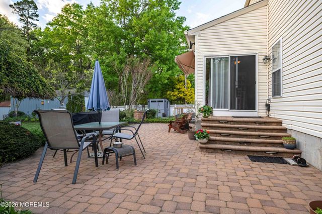 315 Blossom Circle, Egg Harbor Twp, NJ 08234